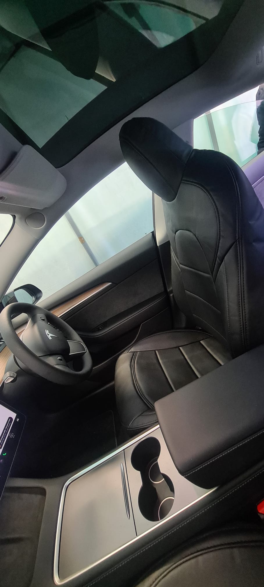 AutoLeathers custom-fit leather seat covers